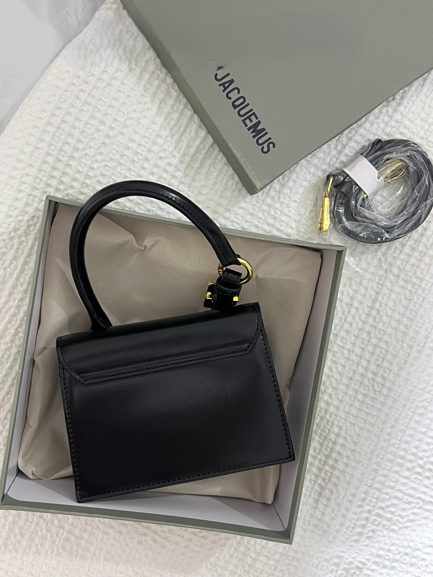 JACQUEMUS BLACK (SMALL)
