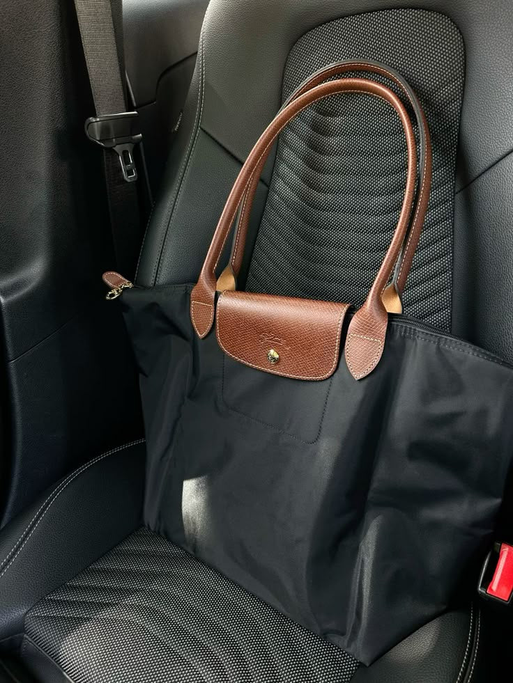 Longchamp Tote LARGE - Black (WITH BRAND LOGO)