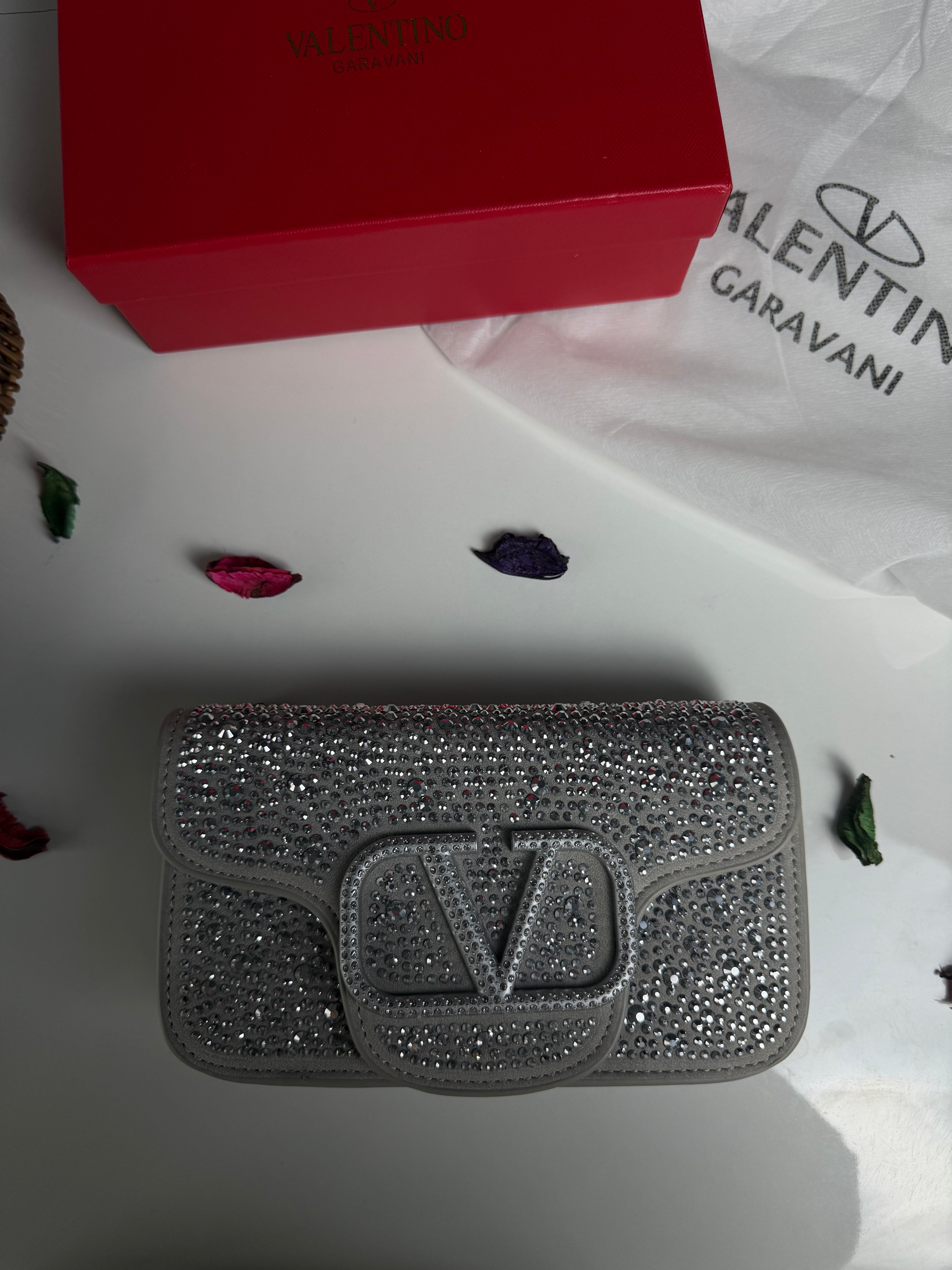 Valentino Garavani Locò Small Shoulder Bag – Silver/Grey