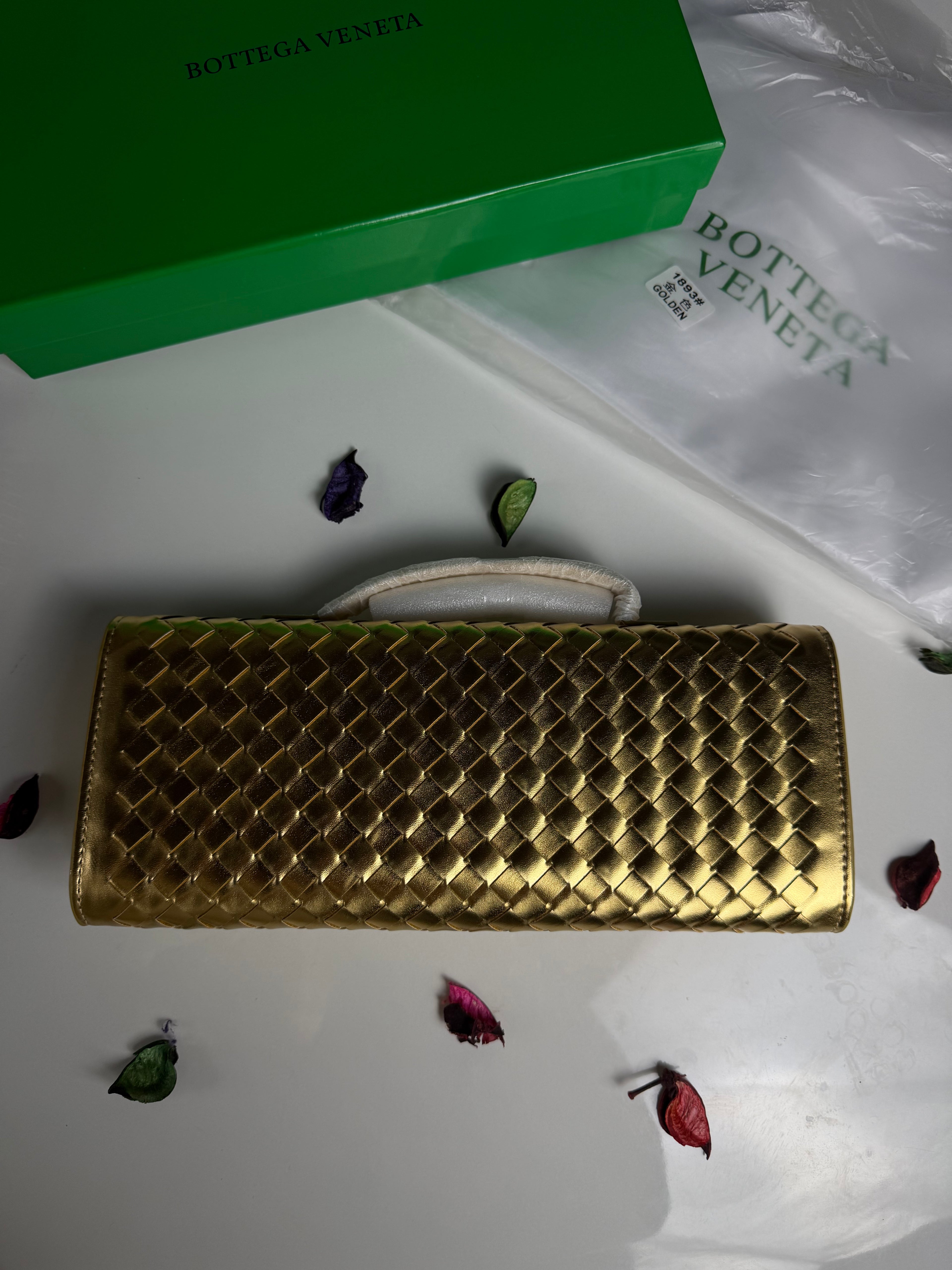 Bottega Veneta Andiamo Clutch