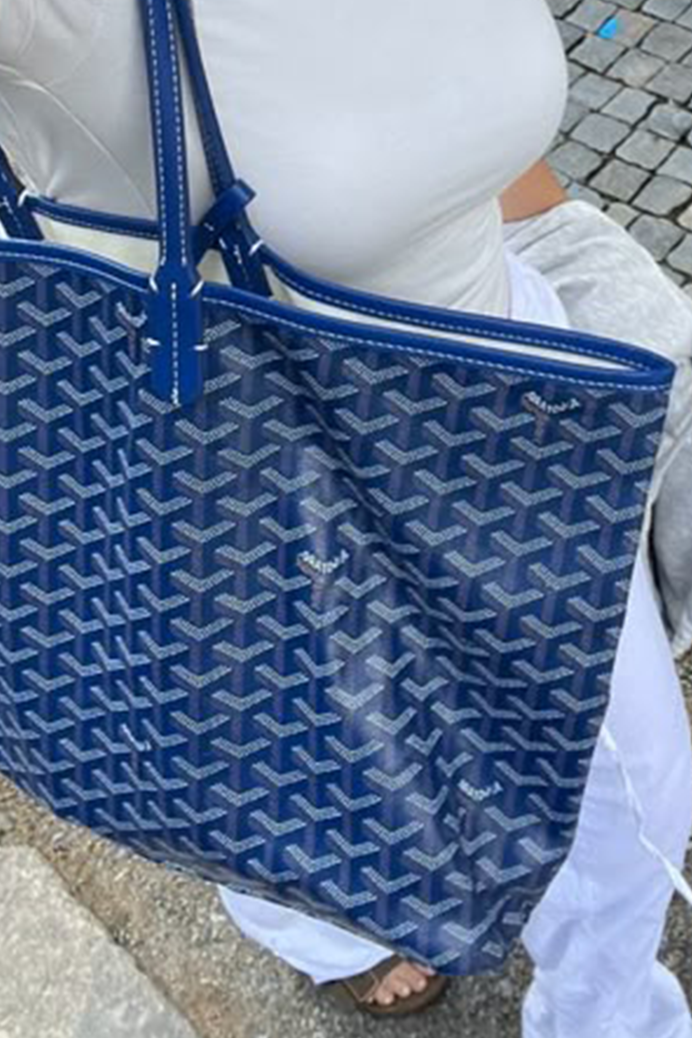Goyard Tote Bag – Medium Blue (With Pouch)