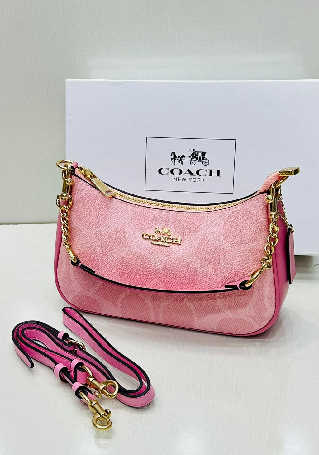Coach - Teri Shoulder Bag Pink Emblem