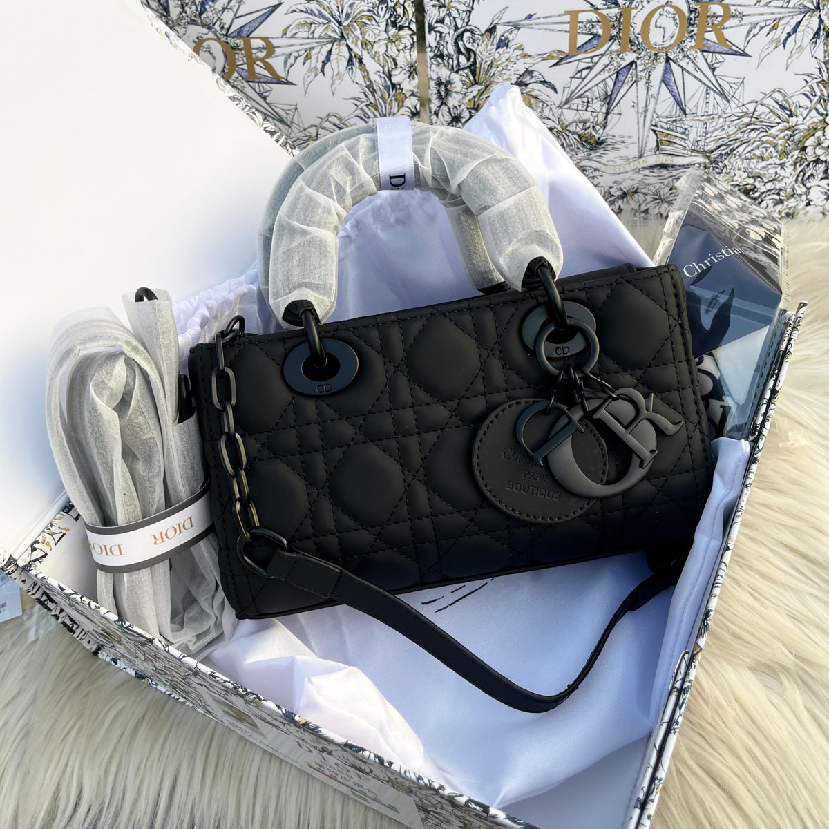 DIOR Master quality Handbag Short and long streps