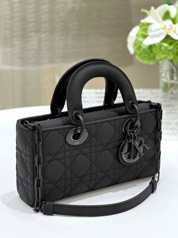 DIOR Master quality Handbag Short and long streps