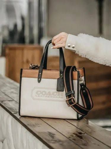 COACH FIELD TOTE 30