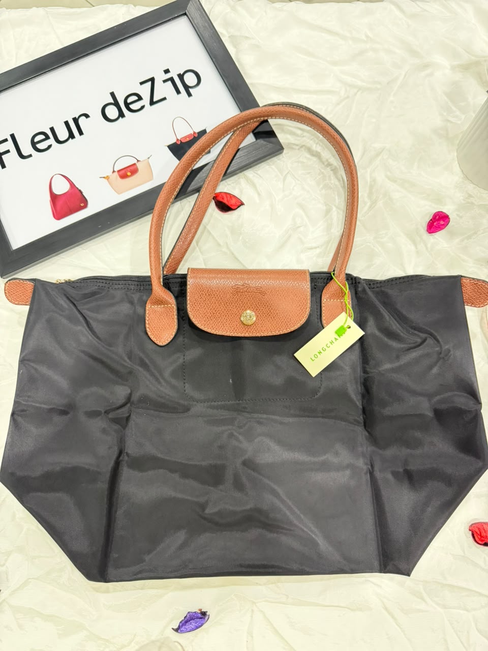 Longchamp Tote MEDIUM - Black (WITH BRAND LOGO)
