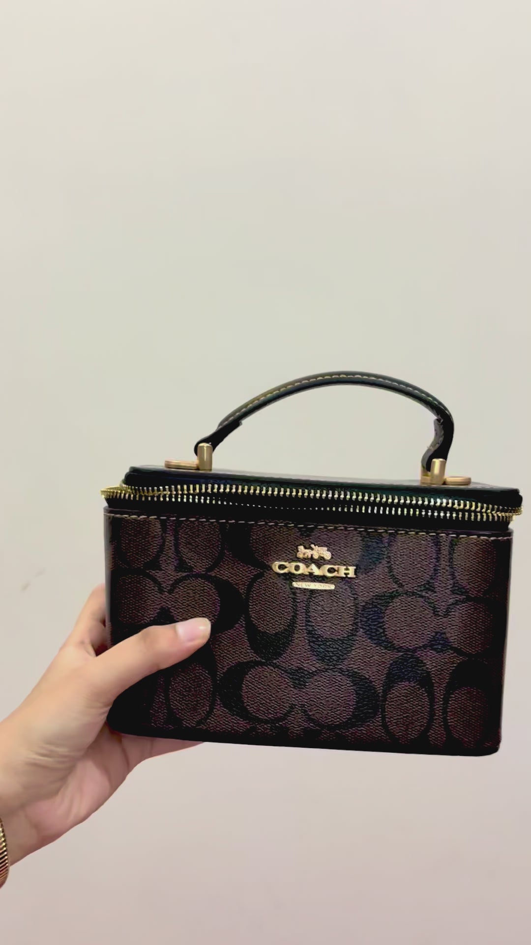 Coach Signature Canvas Vanity - Dark Brown