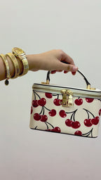 Coach Signature Canvas Vanity - Cherry